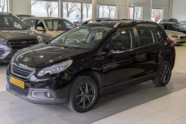 Peugeot 2008 (2016) thumbnail 2
