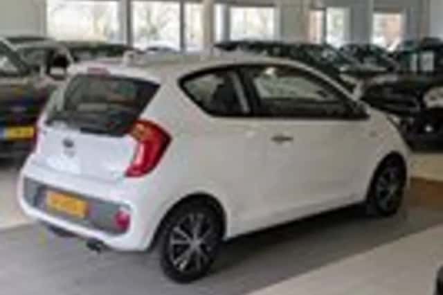 Kia Picanto (2012) thumbnail 4