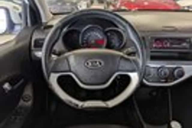 Kia Picanto (2012) thumbnail 10