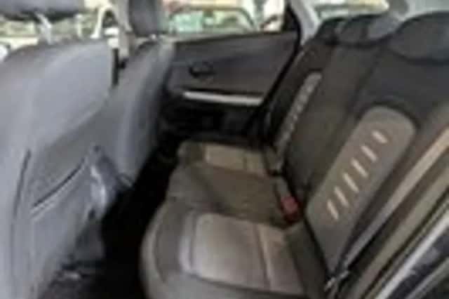 Kia Cee'd (2013) thumbnail 7