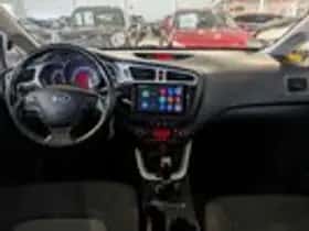 Kia Cee'd (2013) thumbnail 9