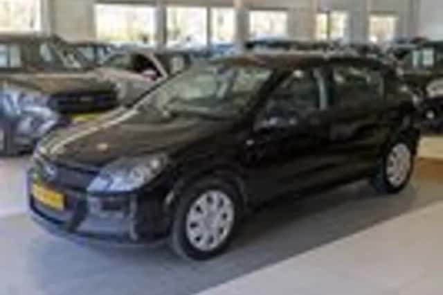 Opel Astra (2004) thumbnail 2