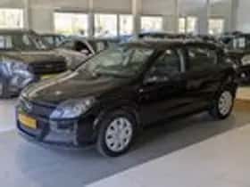 Opel Astra (2004) thumbnail 2