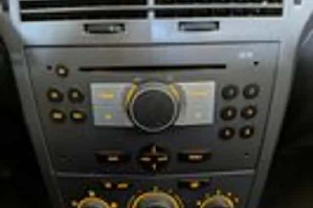 Opel Astra (2004) thumbnail 15