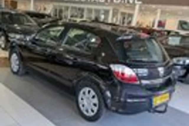 Opel Astra (2004) thumbnail 3