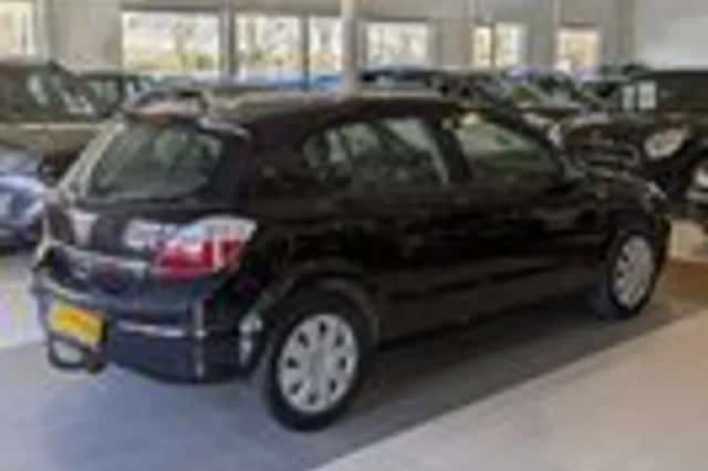 Opel Astra (2004) thumbnail 4