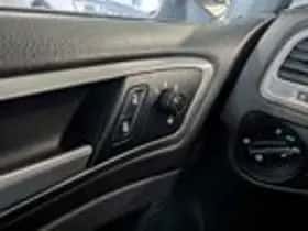 Volkswagen Golf (2013) thumbnail 12