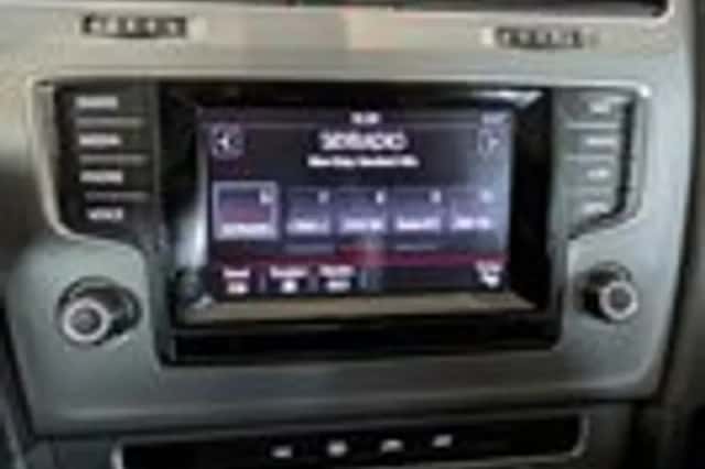 Volkswagen Golf (2013) thumbnail 14