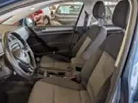 Volkswagen Golf (2013) thumbnail 6