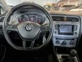 Volkswagen Golf (2013) thumbnail 10