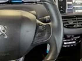 Peugeot 208 (2012) thumbnail 13