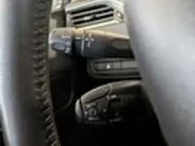 Peugeot 208 (2012) thumbnail 14