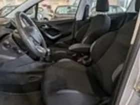 Peugeot 208 (2012) thumbnail 6