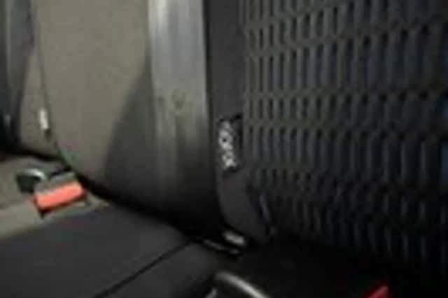 Peugeot 208 (2012) thumbnail 8