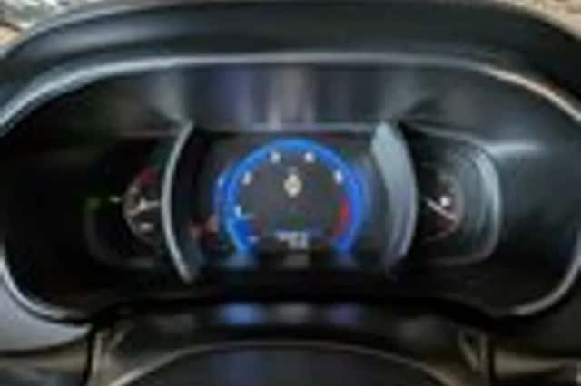 Renault Mégane (2017) thumbnail 11