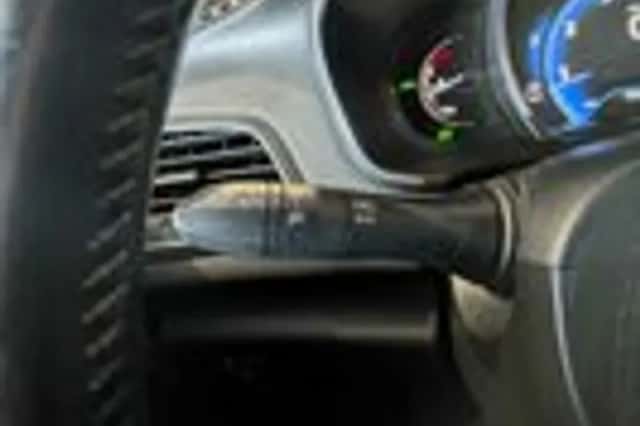 Renault Mégane (2017) thumbnail 14
