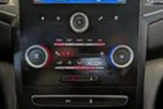 Renault Mégane (2017) thumbnail 16