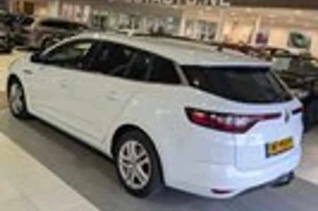 Renault Mégane (2017) thumbnail 3