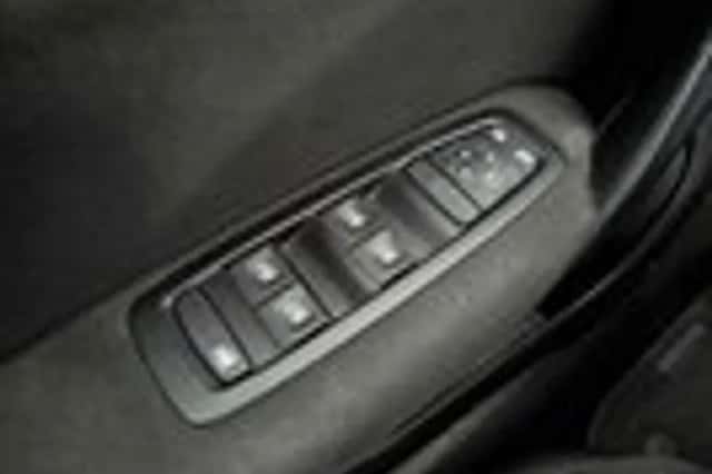 Renault Mégane (2017) thumbnail 22