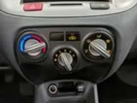 Kia Rio (2006) thumbnail 11