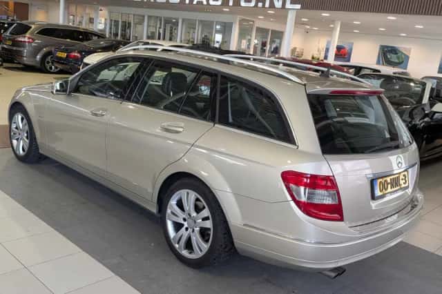 Mercedes-Benz C-Klasse (2010) thumbnail 3