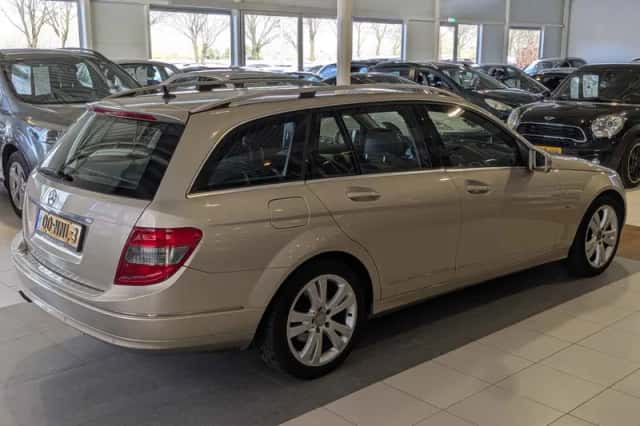 Mercedes-Benz C-Klasse (2010) thumbnail 4