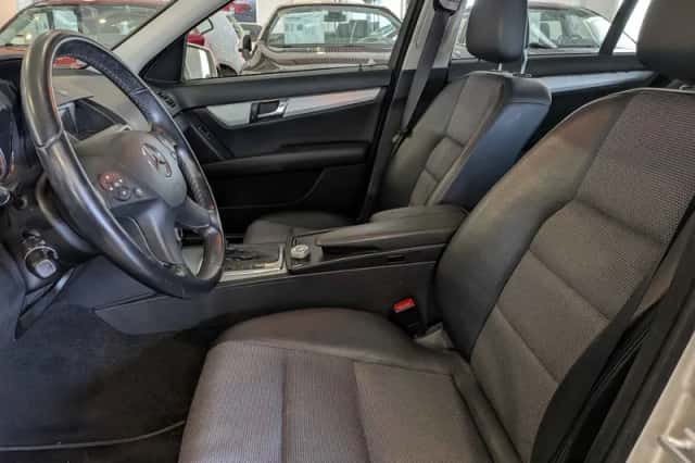 Mercedes-Benz C-Klasse (2010) thumbnail 6