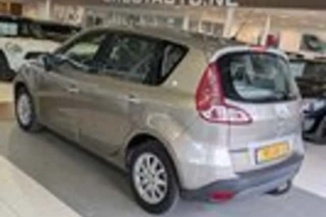 Renault Scénic (2009) thumbnail 3