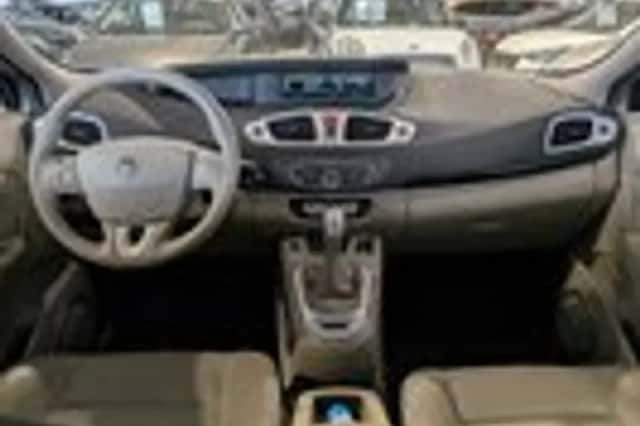 Renault Scénic (2009) thumbnail 10
