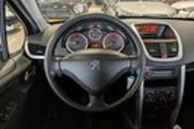Peugeot 207 (2011) thumbnail 10