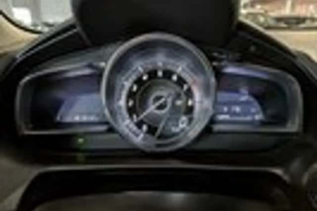 Mazda 2 (2016) thumbnail 11