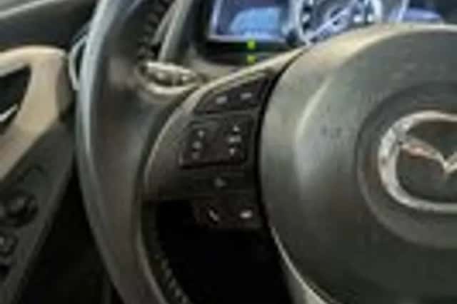 Mazda 2 (2016) thumbnail 12