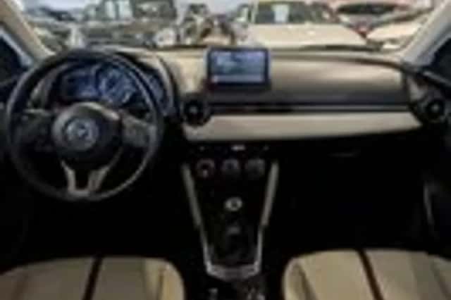 Mazda 2 (2016) thumbnail 9