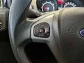 Ford Fiesta (2011) thumbnail 11