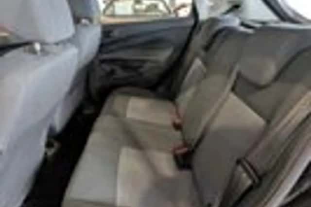 Ford Fiesta (2011) thumbnail 6