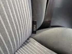 Ford Fiesta (2011) thumbnail 7