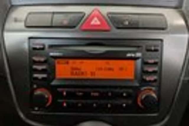 Kia Picanto (2010) thumbnail 12