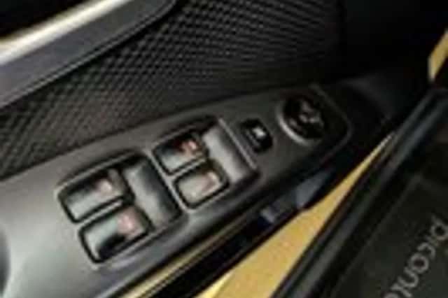 Kia Picanto (2010) thumbnail 13