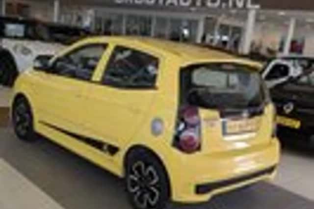 Kia Picanto (2010) thumbnail 3