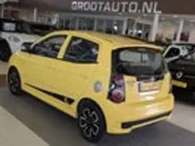 Kia Picanto (2010) thumbnail 3