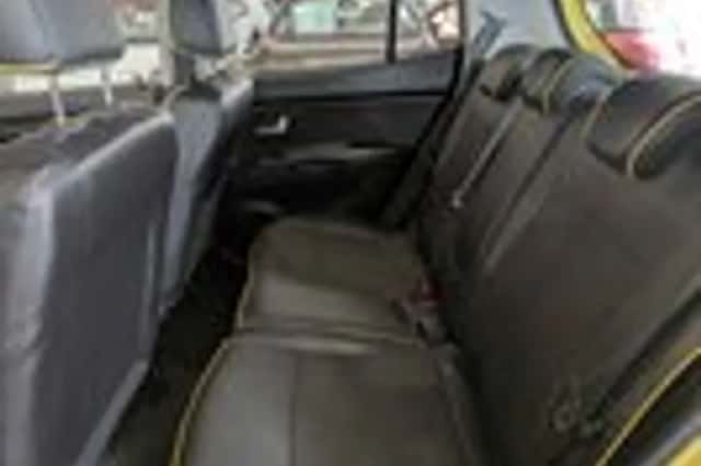 Kia Picanto (2010) thumbnail 7
