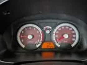 Kia Picanto (2010) thumbnail 10
