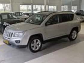 Jeep Compass (2012) thumbnail 2