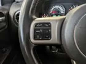 Jeep Compass (2012) thumbnail 11