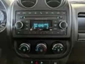 Jeep Compass (2012) thumbnail 13