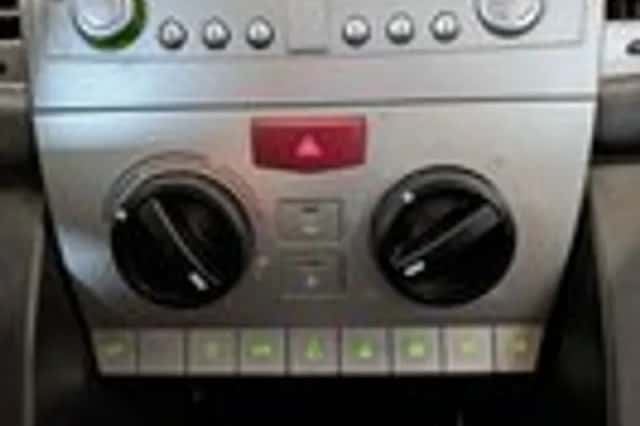 Lancia Ypsilon (2008) thumbnail 11