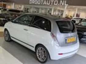 Lancia Ypsilon (2008) thumbnail 3