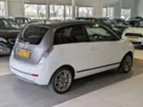 Lancia Ypsilon (2008) thumbnail 4
