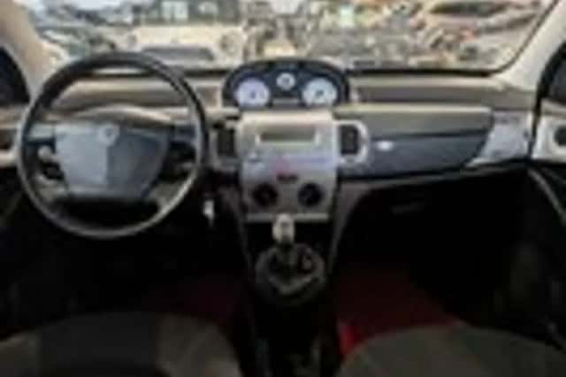 Lancia Ypsilon (2008) thumbnail 8