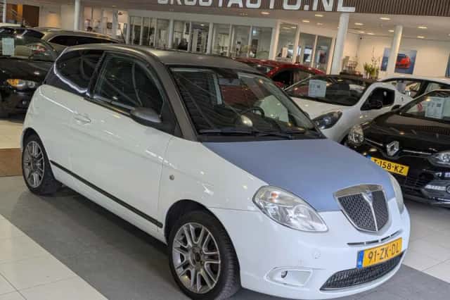 Lancia Ypsilon (2008) thumbnail 1